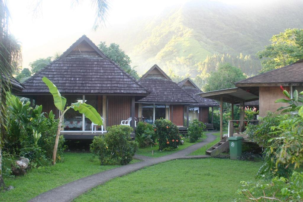 Tauhanihani Village Lodge La Vague Bleue Teahupoo 외부 사진