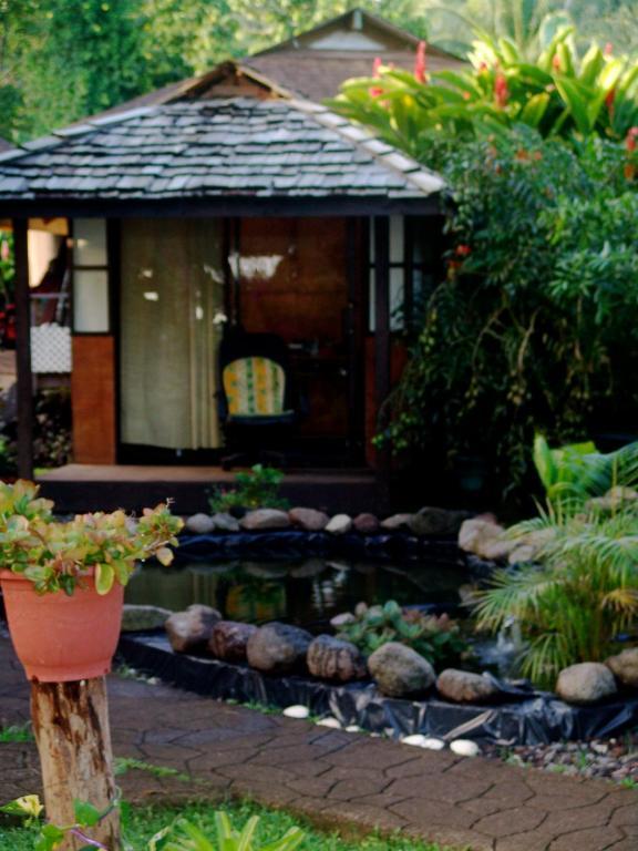 Tauhanihani Village Lodge La Vague Bleue Teahupoo 외부 사진