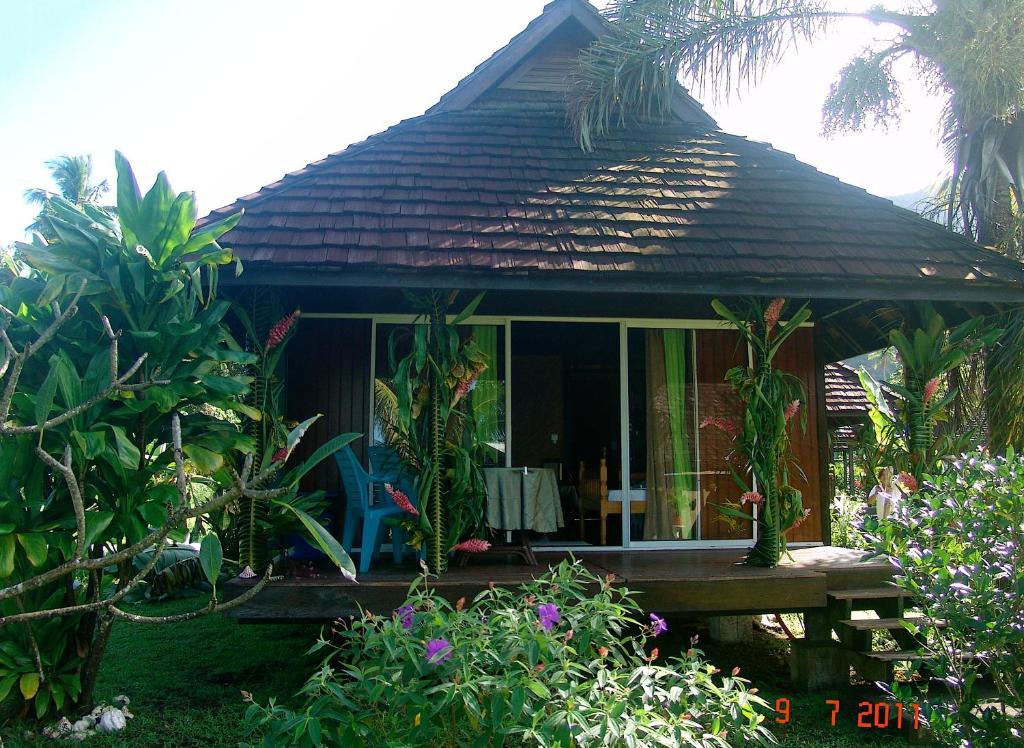 Tauhanihani Village Lodge La Vague Bleue Teahupoo 객실 사진
