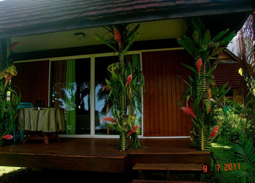 Tauhanihani Village Lodge La Vague Bleue Teahupoo 외부 사진